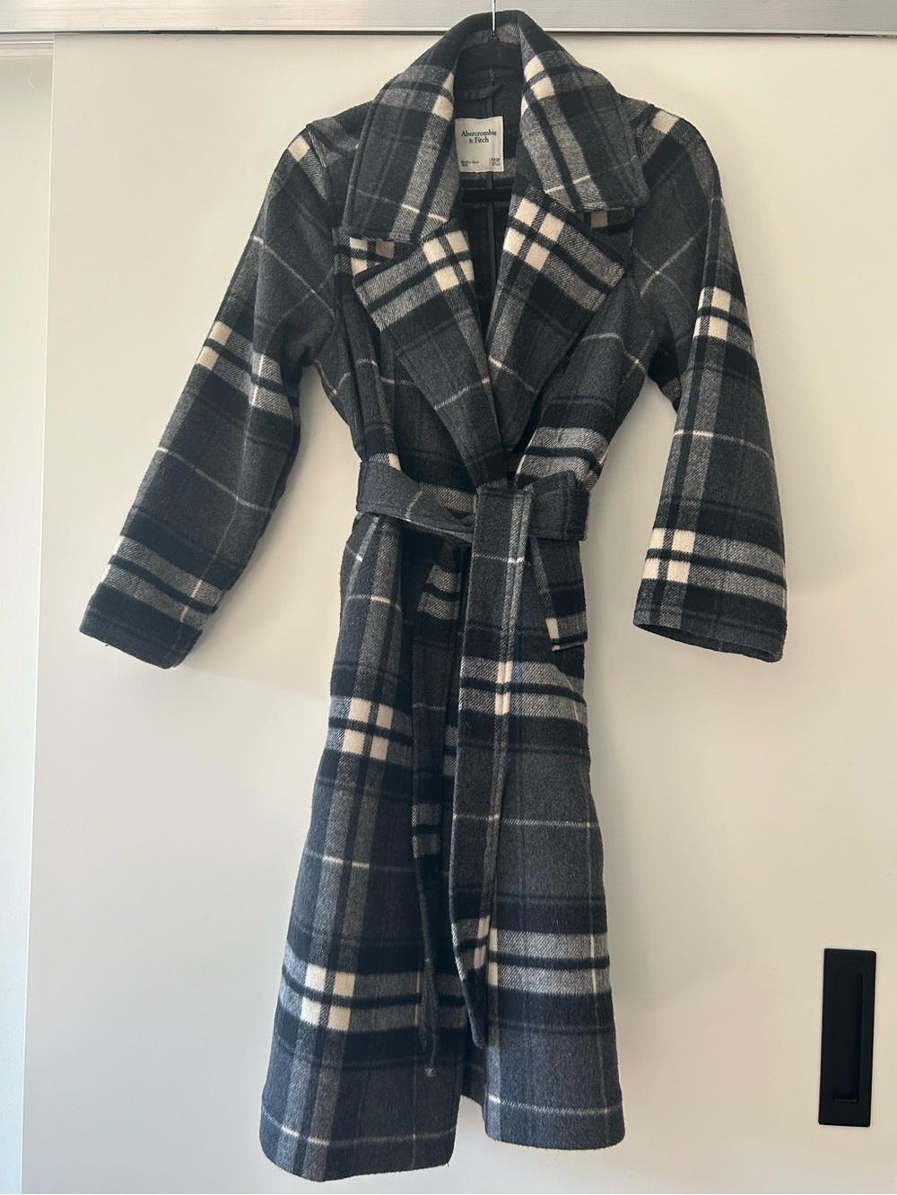 Abercrombie & Fitch belted long wool-blend coat
